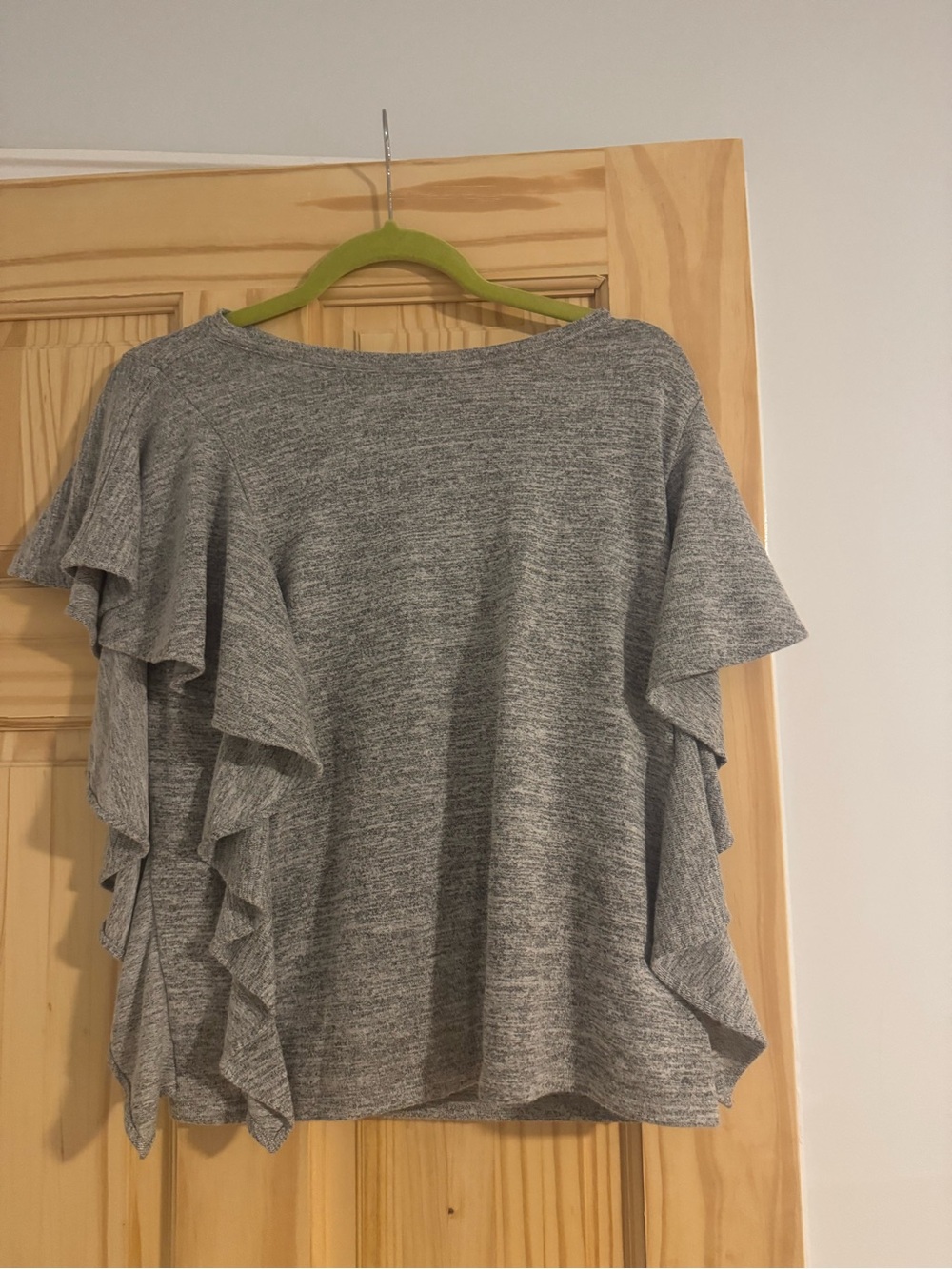 GAP Heather Gray Ruffle T shirt